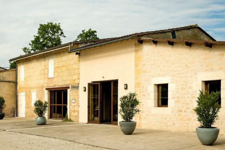 Chateau-Les-Arromans-2-e1725473564161
